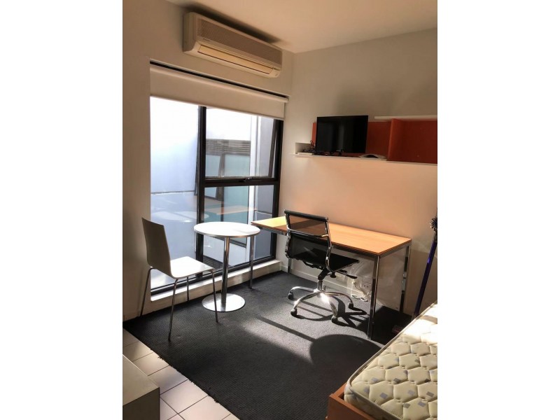 809/9-13 Earl St, Carlton VIC 3053