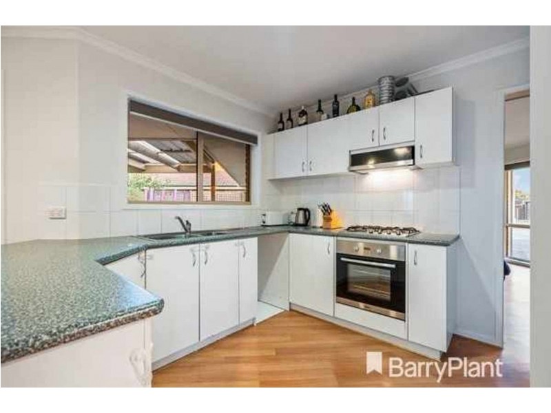 5 Lorraine Cl, Hoppers Crossing VIC 3029