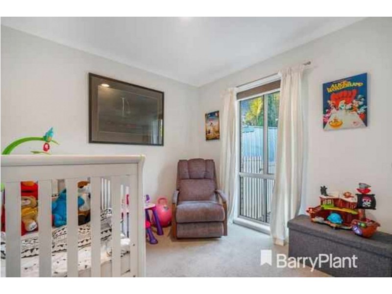 5 Lorraine Cl, Hoppers Crossing VIC 3029