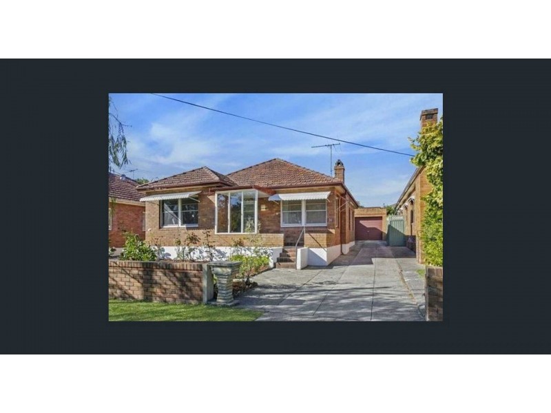 31 Tallawalla St, Beverly Hills NSW 2209