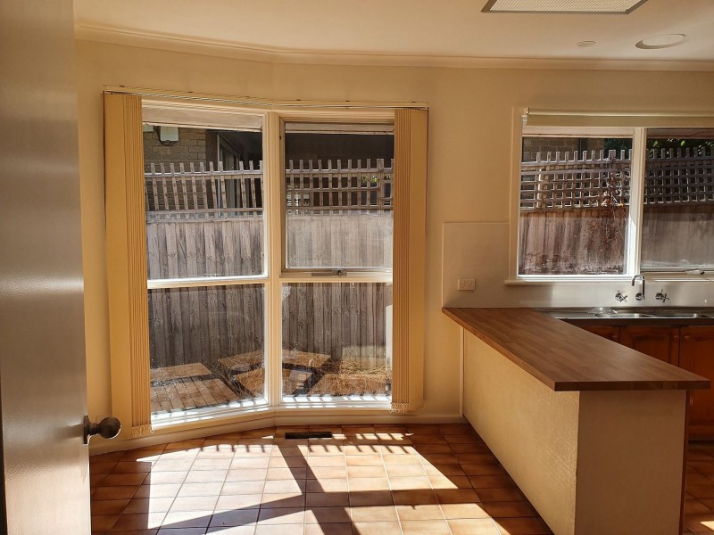 21 St Clems Rd, Doncaster East VIC 3109