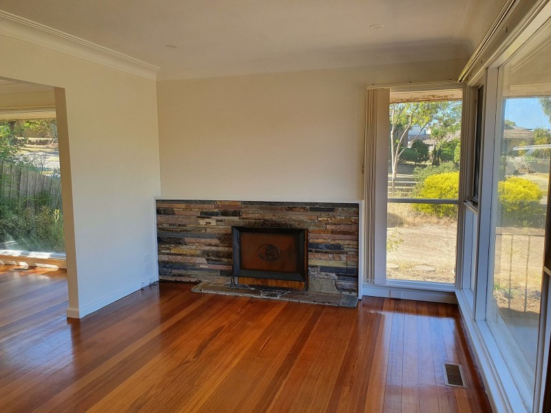 21 St Clems Rd, Doncaster East VIC 3109