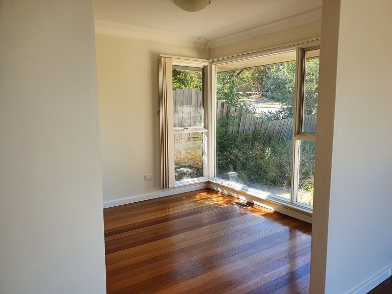 21 St Clems Rd, Doncaster East VIC 3109