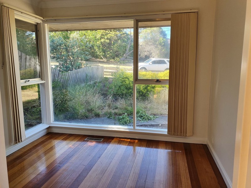 21 St Clems Rd, Doncaster East VIC 3109