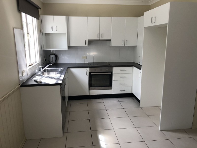 23 Bindaree St, Greenslopes QLD 4120