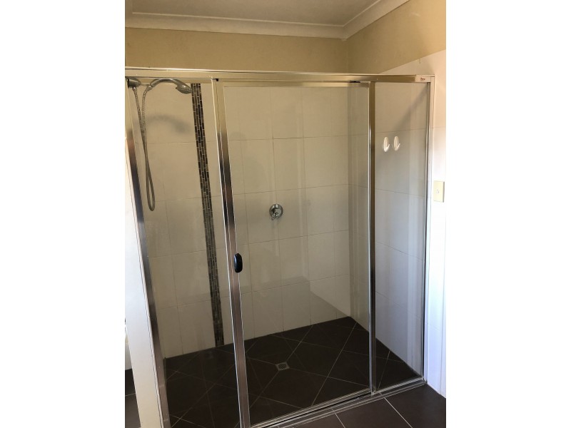 23 Bindaree St, Greenslopes QLD 4120
