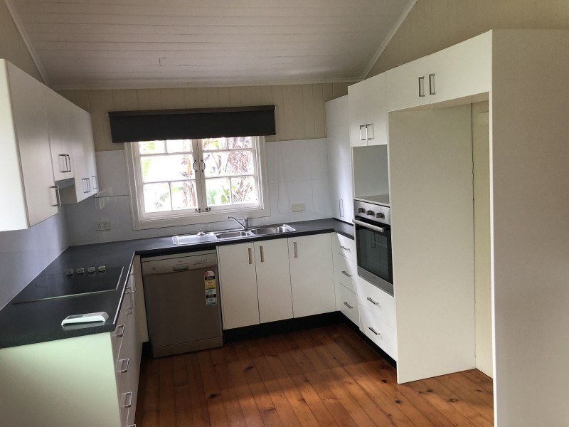 23 Bindaree St, Greenslopes QLD 4120