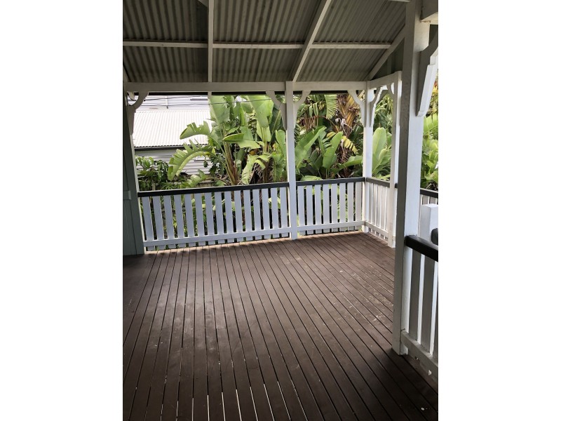 23 Bindaree St, Greenslopes QLD 4120