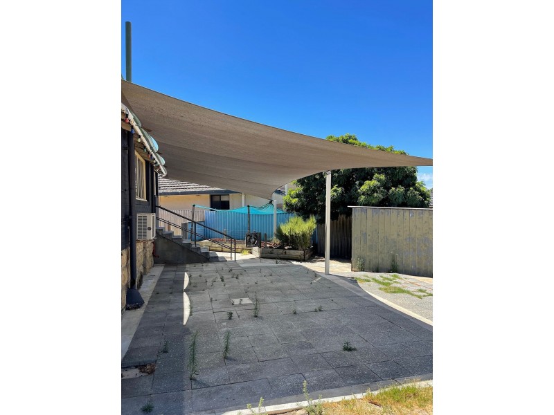 10 Derril Ave, Dianella WA 6059