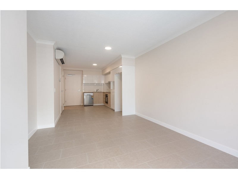 24/10-18 Pikki St, Maroochydore QLD 4558