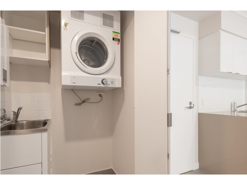 24/10-18 Pikki St, Maroochydore QLD 4558