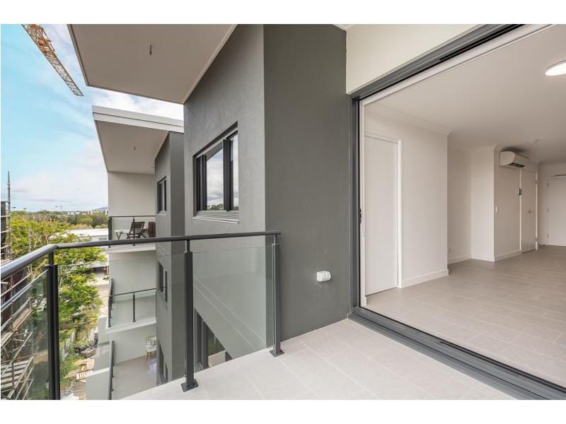 24/10-18 Pikki St, Maroochydore QLD 4558