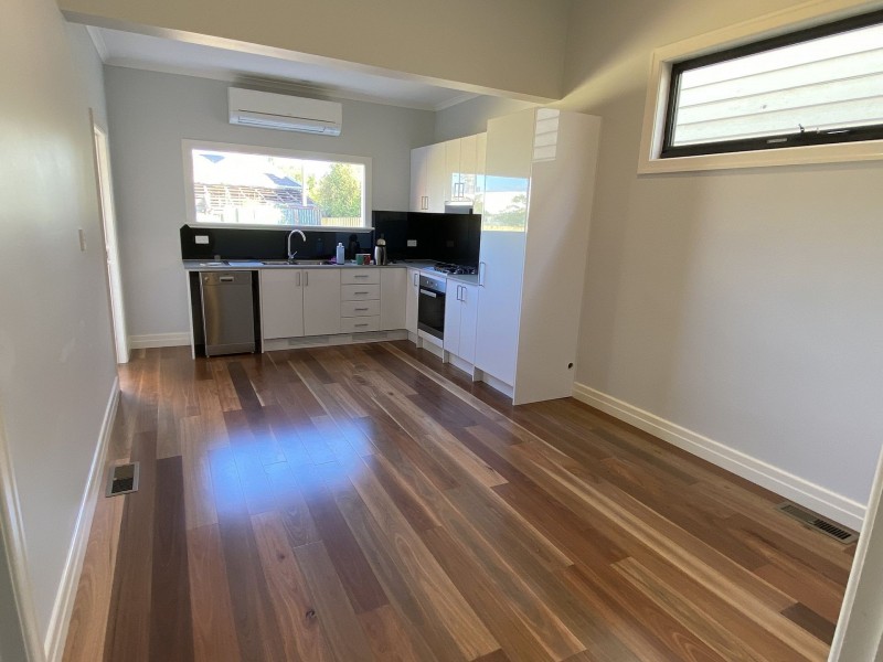 7 Henry St, Kensington VIC 3031