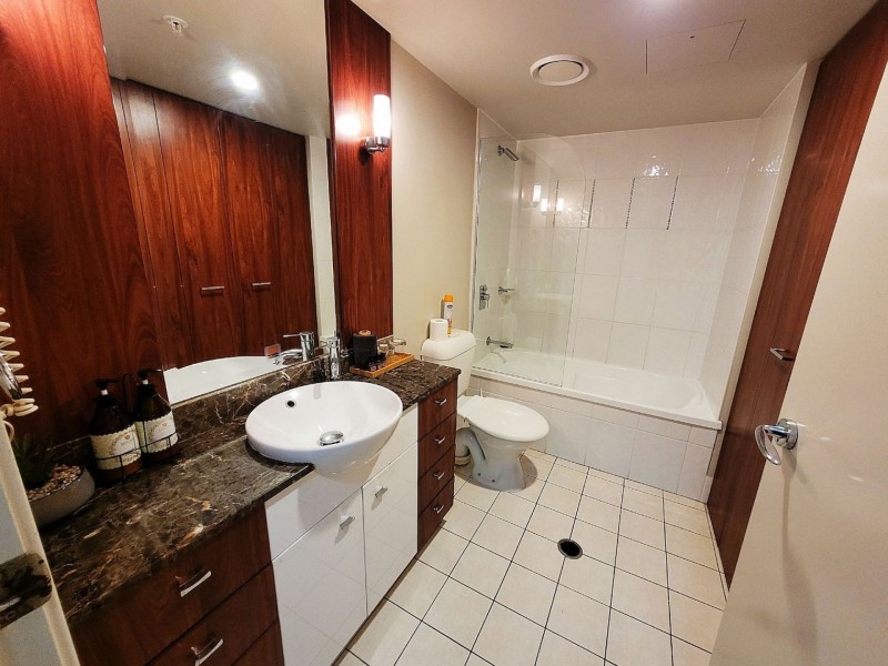 2225/23 Ferny Ave, Surfers Paradise QLD 4217