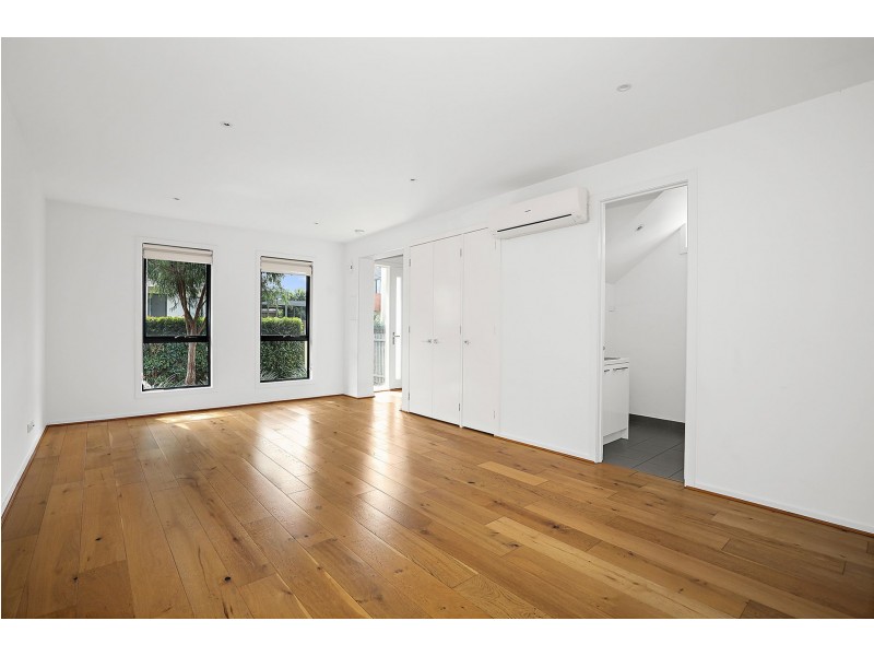 56 Mulberry Ave, Cheltenham VIC 3192