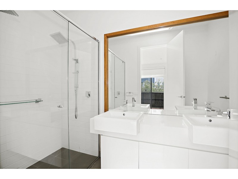 56 Mulberry Ave, Cheltenham VIC 3192