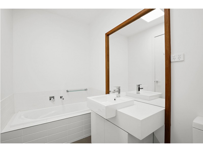 56 Mulberry Ave, Cheltenham VIC 3192