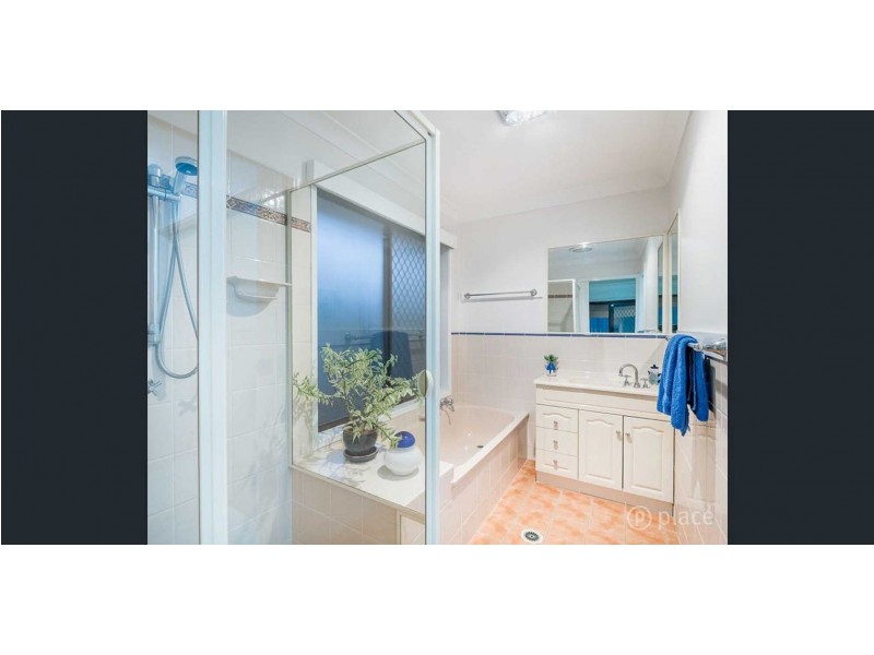5 Galliano Ct, Calamvale QLD 4116