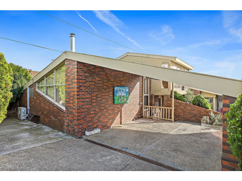 19 Remington Dr, Glen Waverley VIC 3150