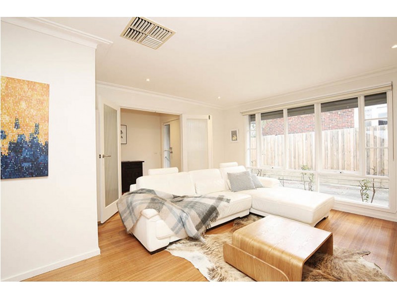 1/11 Iris, Glen Iris VIC 3146