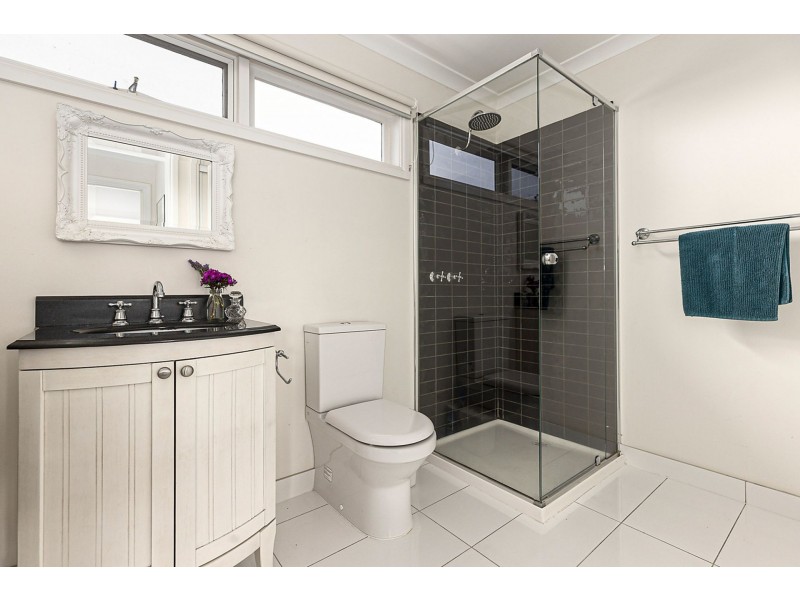 90 Dundas St, Thornbury VIC 3071