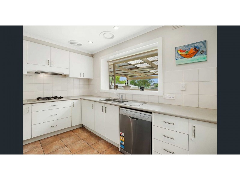 72 Adele Ave, Ferntree Gully VIC 3156