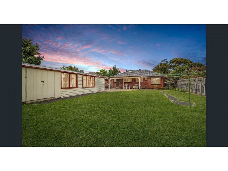72 Adele Ave, Ferntree Gully VIC 3156