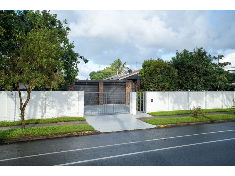 136 Rio Vista Bvd, Broadbeach Waters QLD 4218
