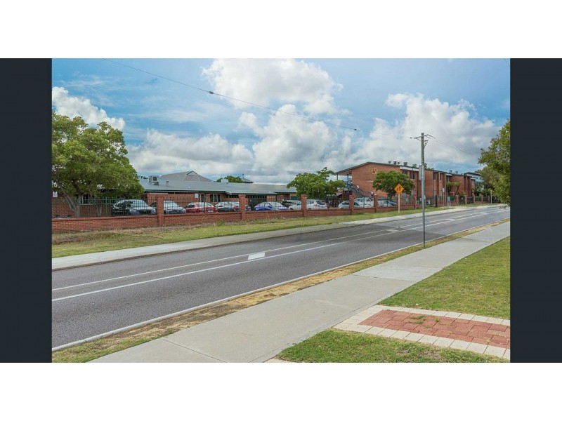 15/61 Elvire St, Viveash WA 6056