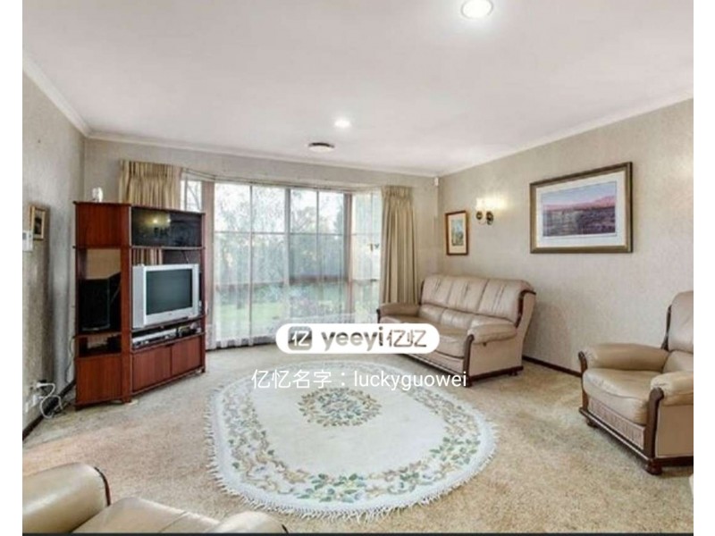 4 Escott Gr, Berwick VIC 3806