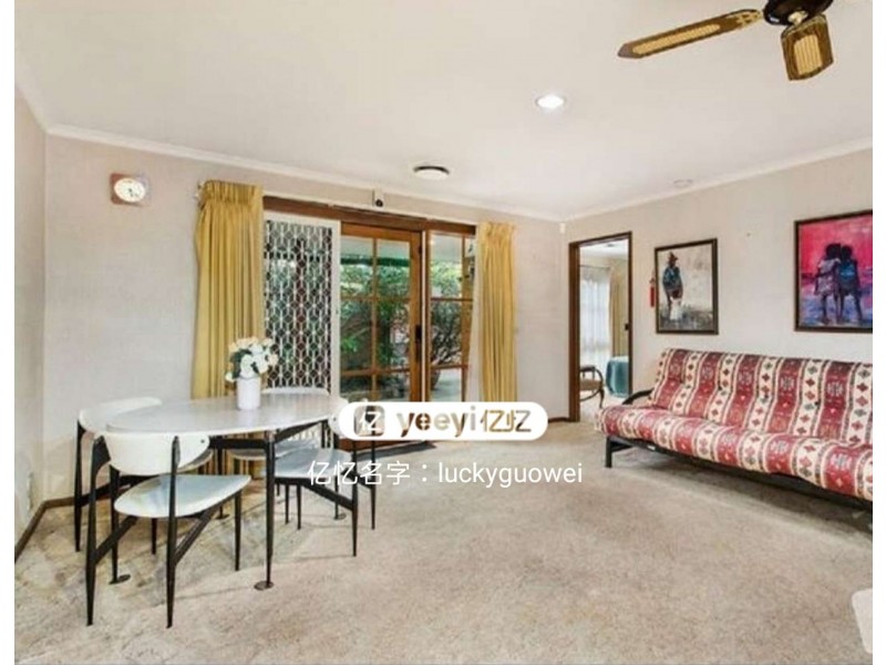 4 Escott Gr, Berwick VIC 3806