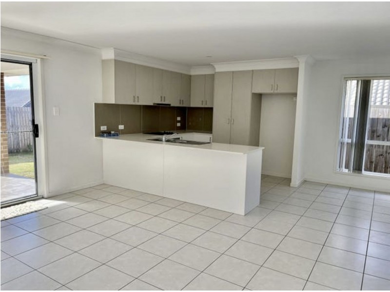 5 Calandra St, Redbank Plains QLD 4301