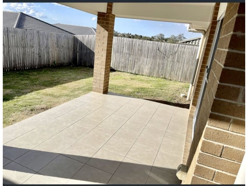 5 Calandra St, Redbank Plains QLD 4301