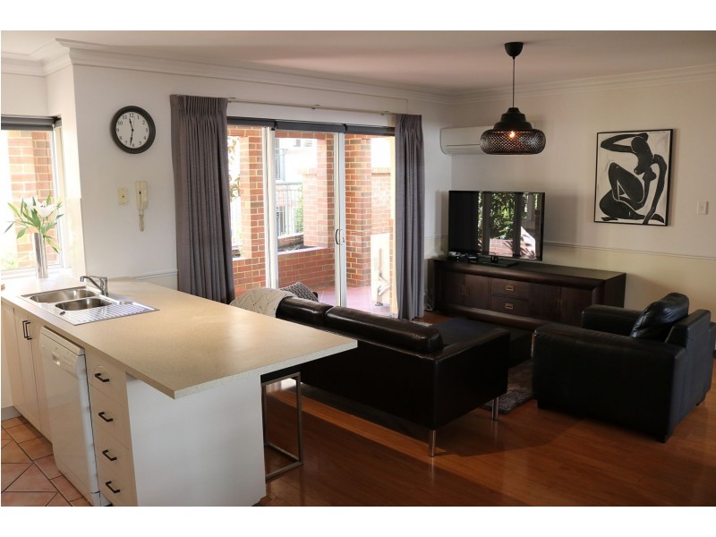 6/8 Stone St, South Perth WA 6151