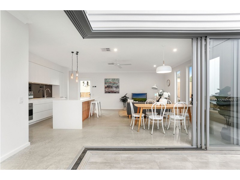 22 Mcgrath St, Toowong QLD 4066