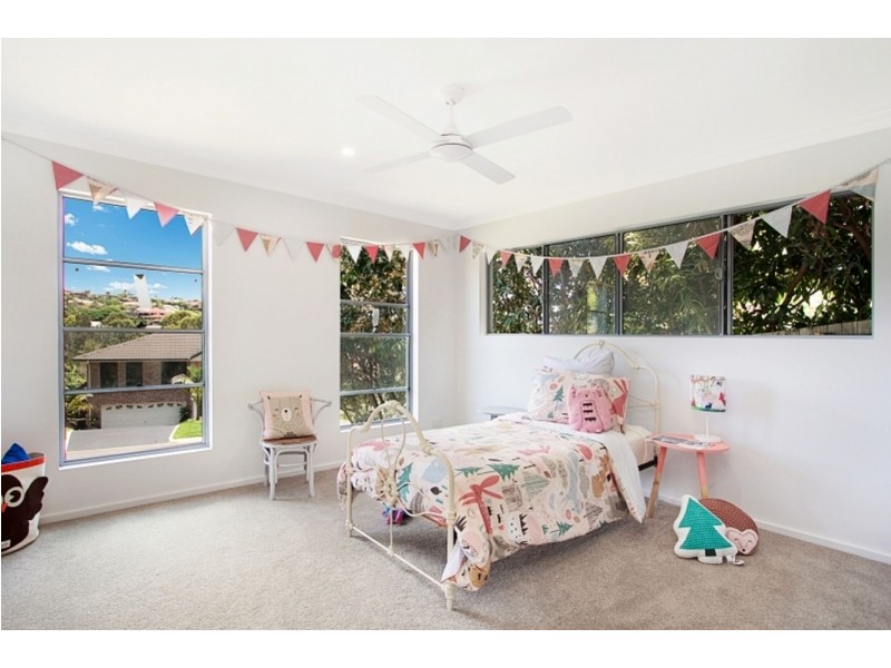 18 Donegal Ct, Banora Point NSW 2486