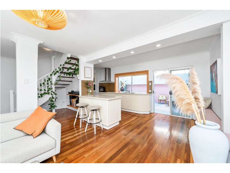 8/27 Osborne Rd, East Fremantle WA 6158