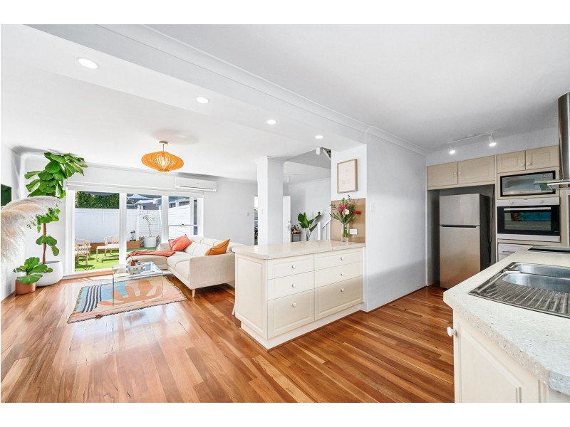 8/27 Osborne Rd, East Fremantle WA 6158