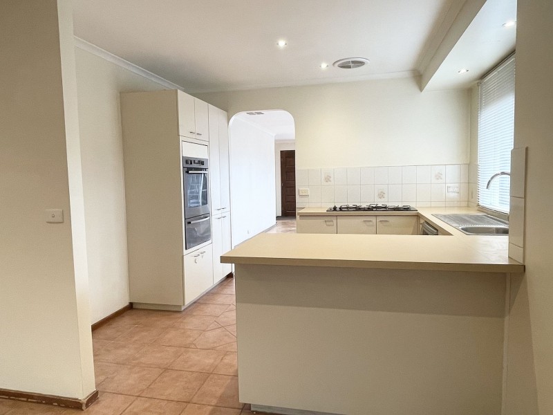 1/135 Quinn St, Deer Park VIC 3023