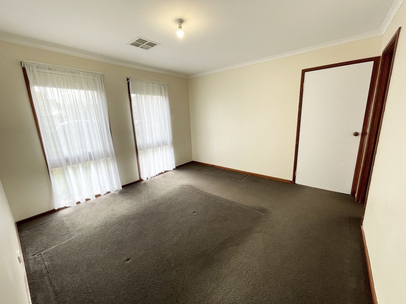 1/135 Quinn St, Deer Park VIC 3023