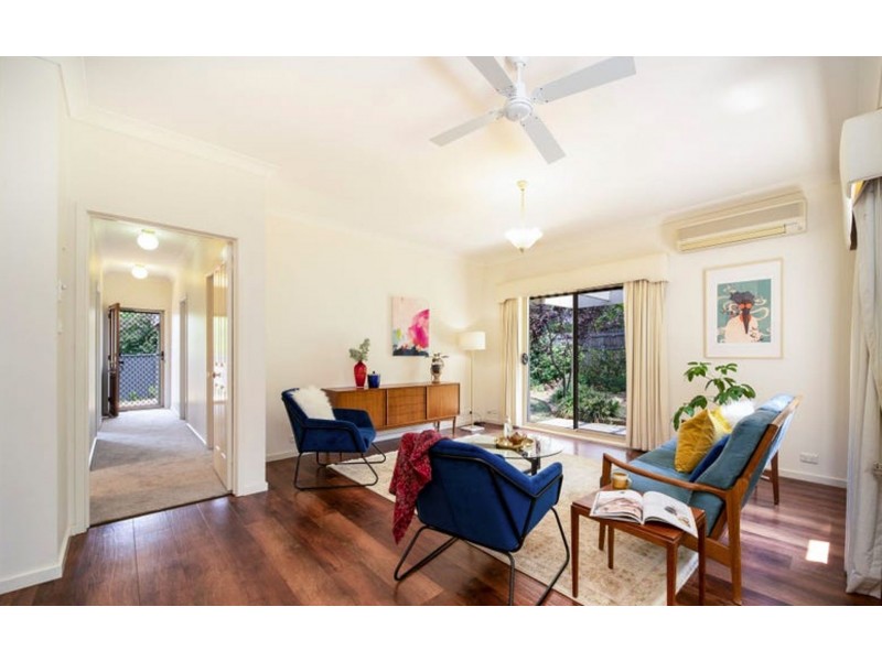 15B Glover St, Lyneham ACT 2602