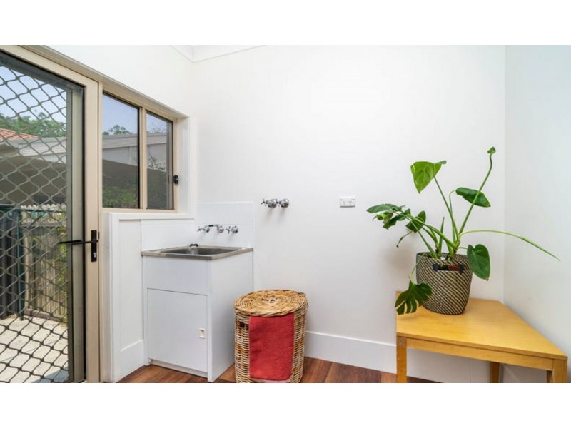 15B Glover St, Lyneham ACT 2602