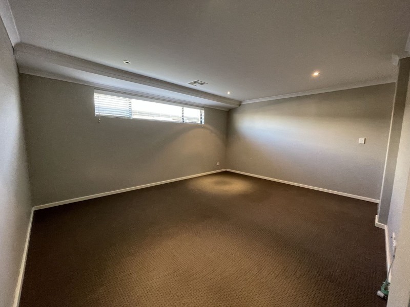 12 Jutland Way, The Vines WA 6069
