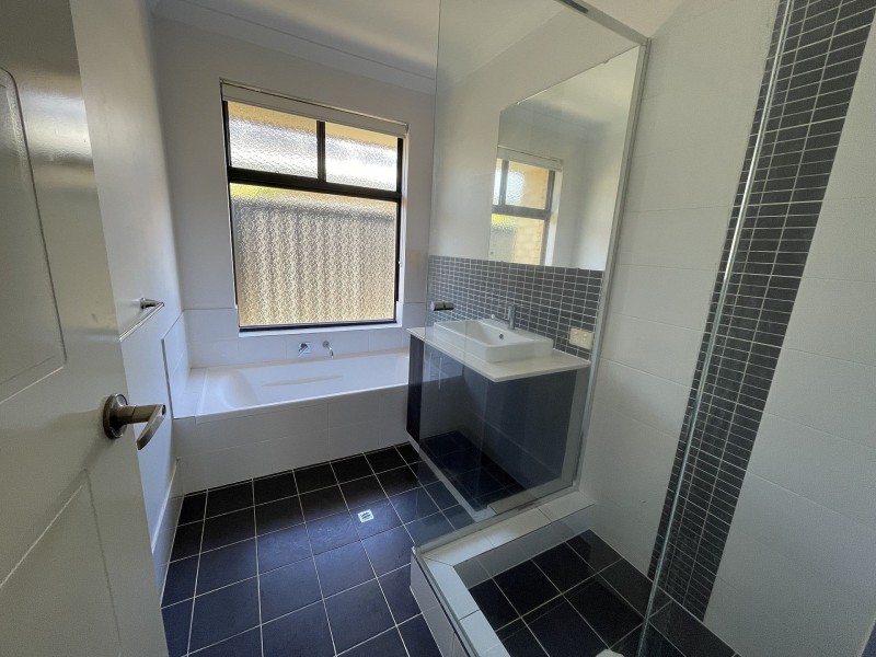 12 Jutland Way, The Vines WA 6069