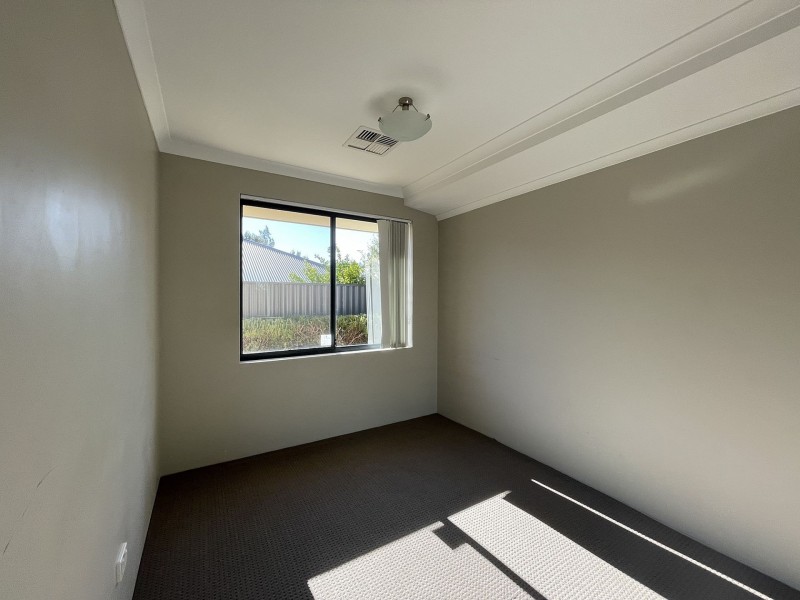 12 Jutland Way, The Vines WA 6069