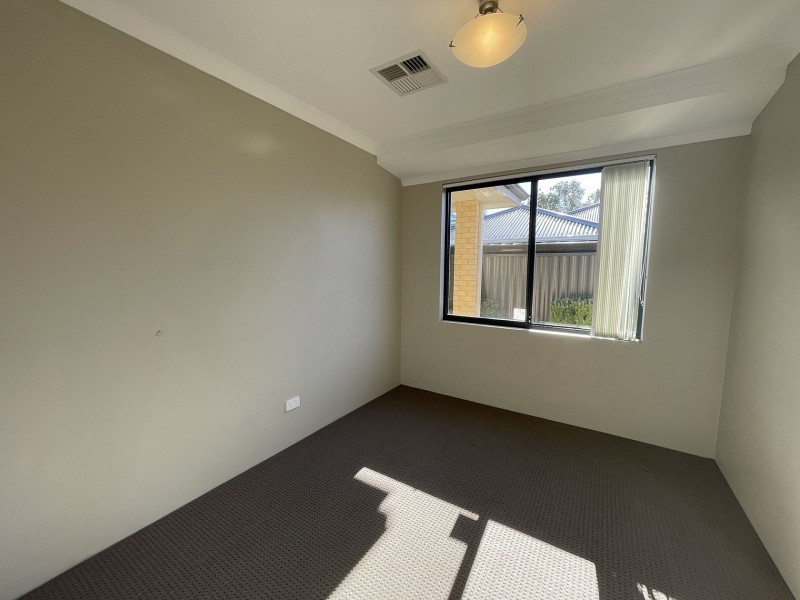 12 Jutland Way, The Vines WA 6069