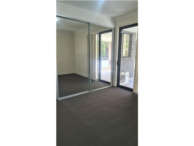 4/1-3 Oxford St, Merrylands NSW 2160