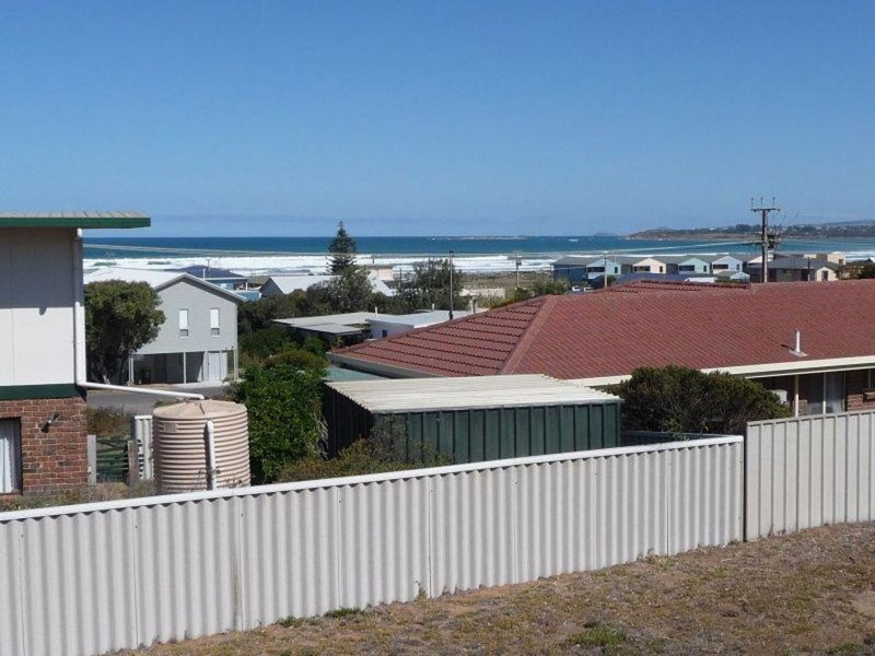 1 Hewett St, Middleton SA 5213