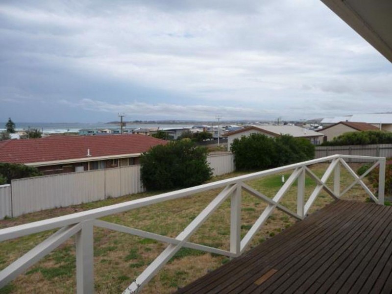 1 Hewett St, Middleton SA 5213