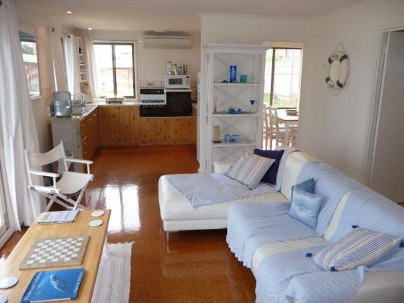 1 Hewett St, Middleton SA 5213
